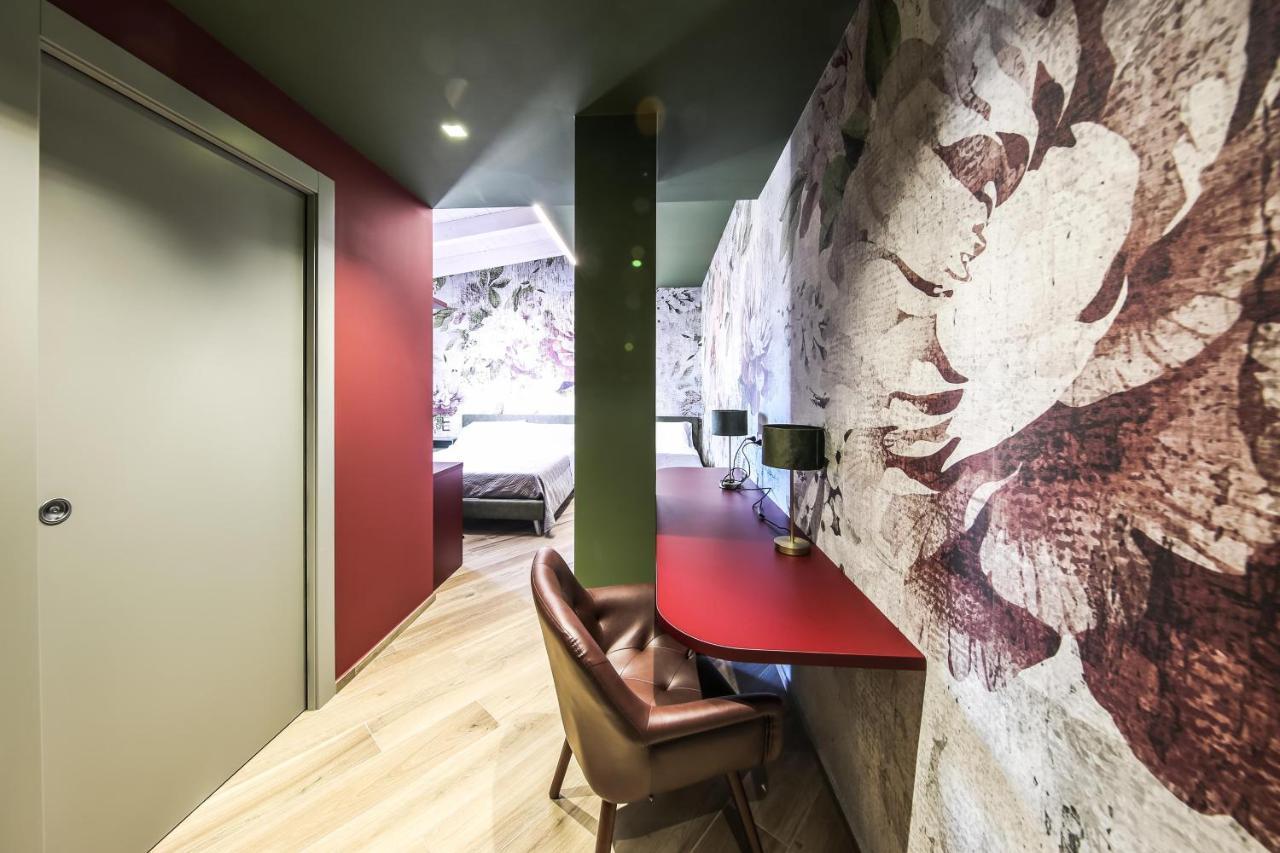 Vicolo Malavolta 7 Rooms And Suites Pedaso Exterior photo